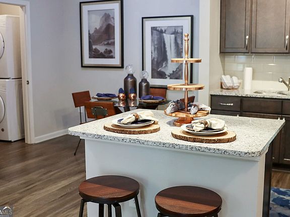 2nd image of 30 Laurel Canyon Vlg #9205