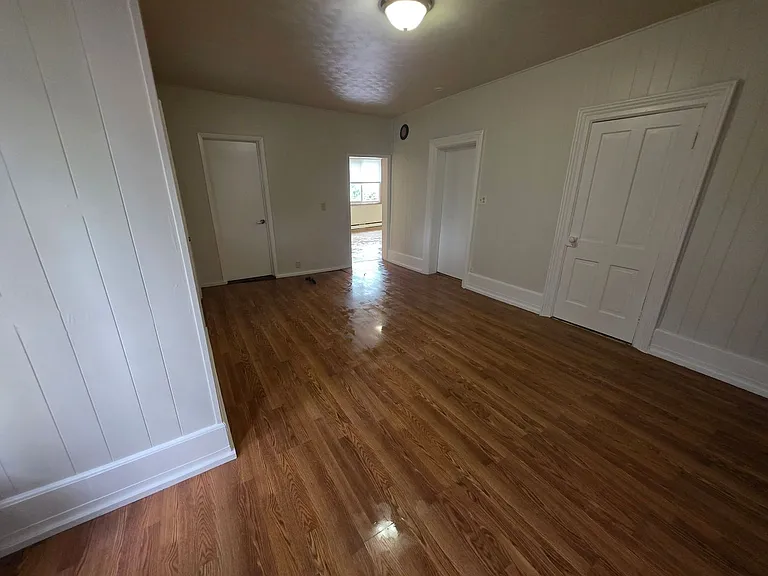 519 Steuben St — Photo 15