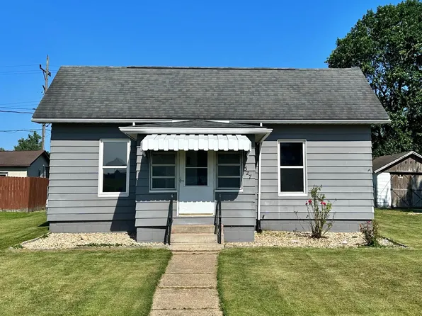 327 Chestnut St, Switz City, IN 47465