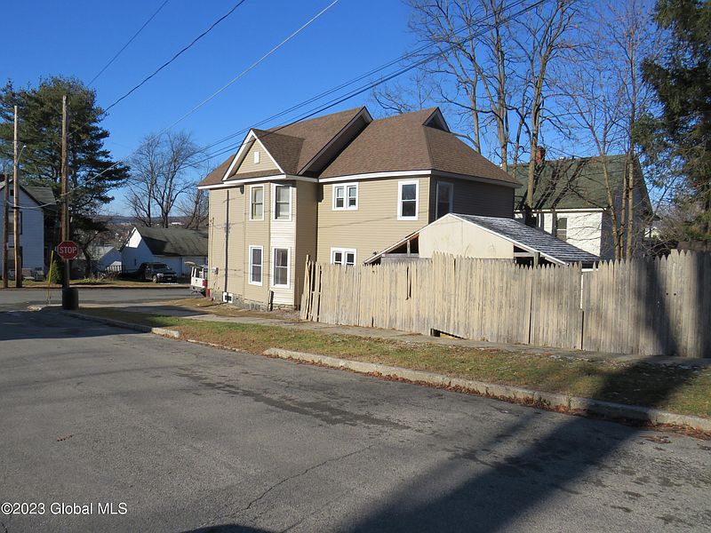 5th image of 111 Division Street