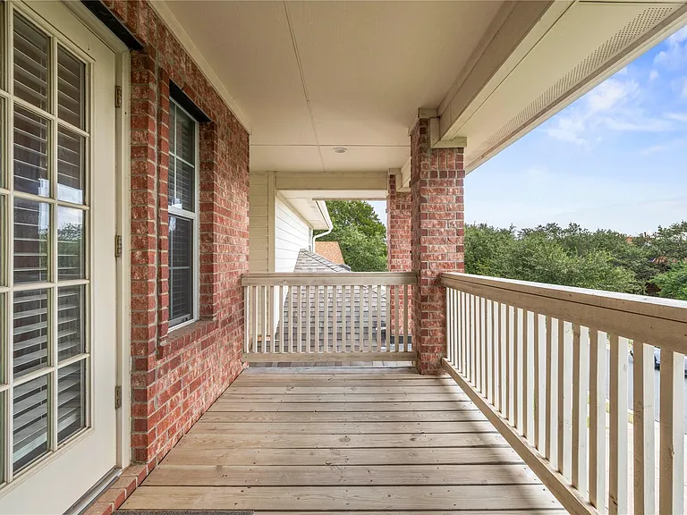 5105 Hibiscus Valley Dr — Photo 18