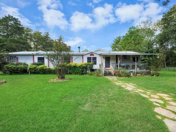 15713 Hinkel Rd, Cat Spring, TX 78933