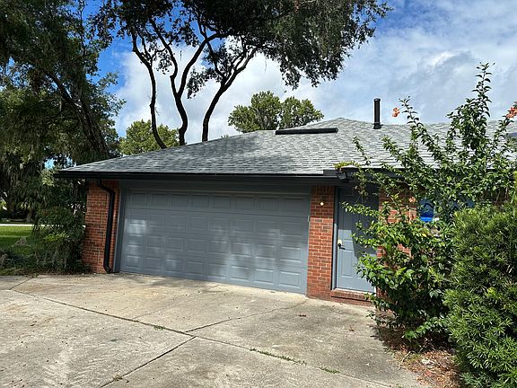 3rd image of 341 Hickory Acres Ln