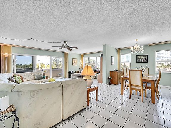 5th image of 401 Briny Avenue #409