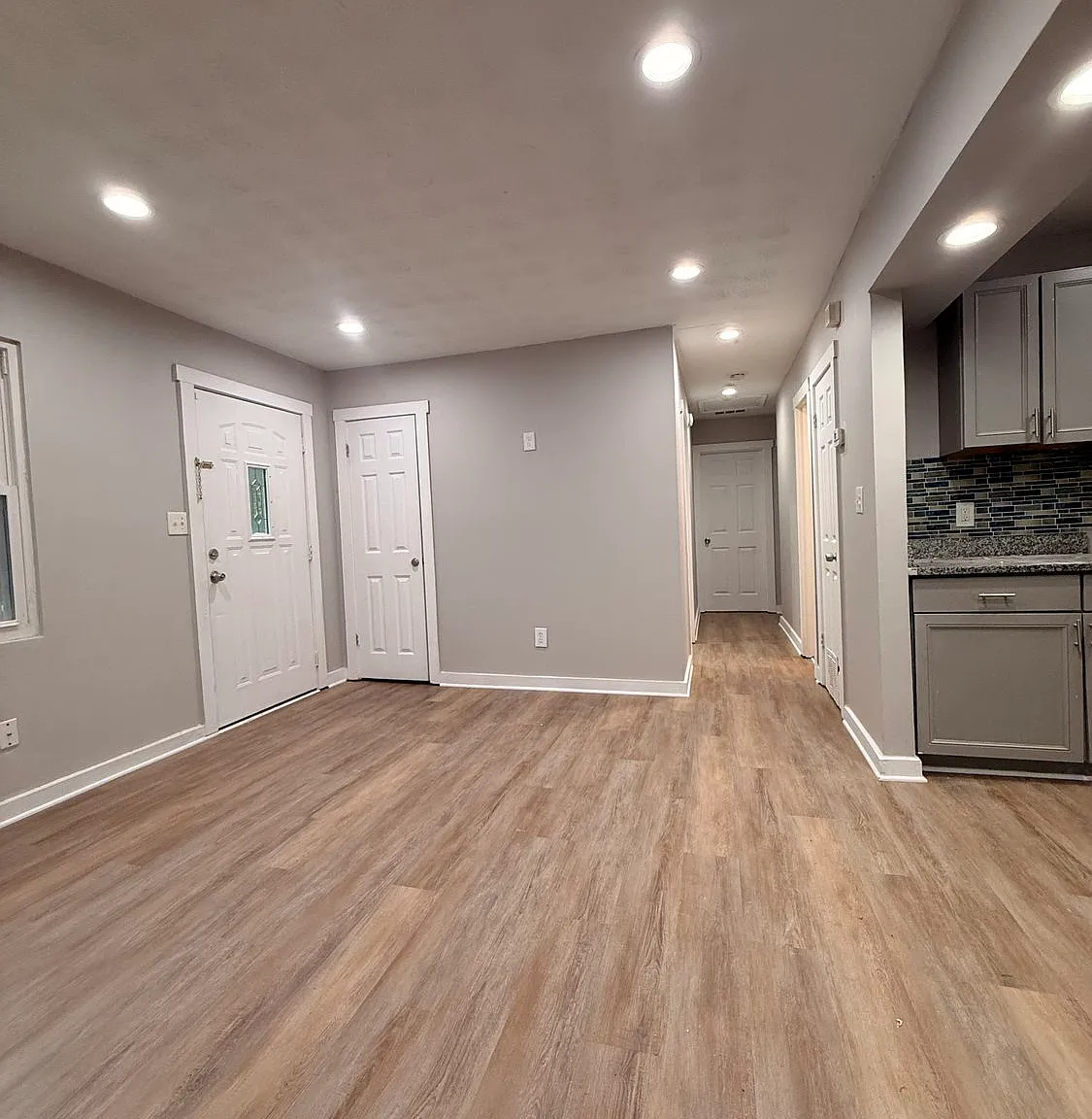 4 bed, 2.0 bath, 962 sqft, $1,680 — Photo 4