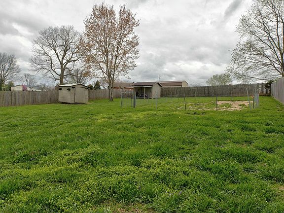 5th image of 114 Sherry Ln