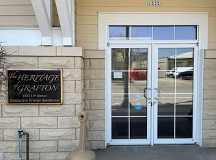 1335 11th Ave APT 301, Grafton, WI 53024