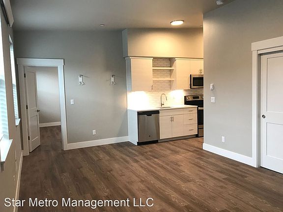 4th image of 6780 N Maryland Ave #308