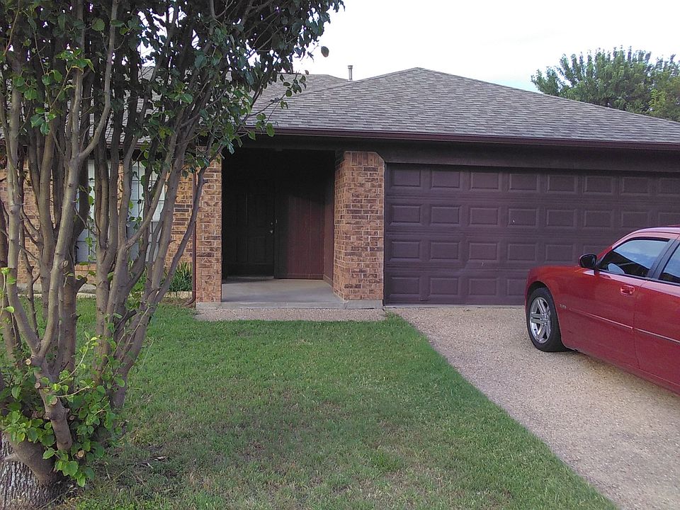 1st image of 1217 Hyde Park Blvd
