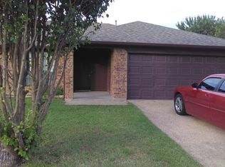 1217 Hyde Park Blvd, Cleburne, TX 76033
