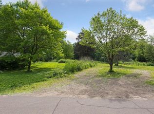 11 1/2 Kaiser Ave, Medicine Lake, MN 55441