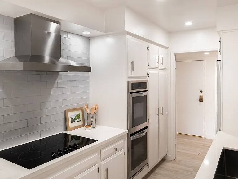 Villa Luanne Apartments — Photo 12