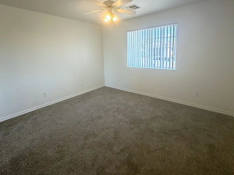 1748 Club Ave — Photo 13