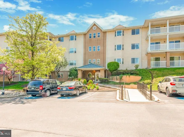 208 Paoli Pointe Dr #208G, Paoli, PA 19301