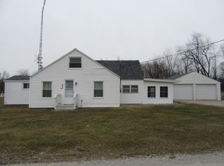 317 Pigeon St APT 2, Ligonier, IN 46767