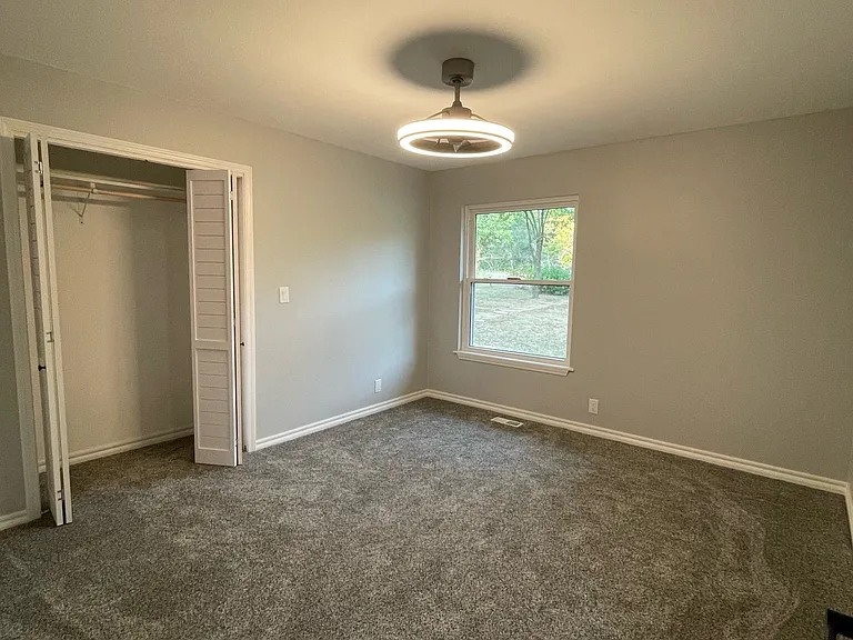 106 Oak Hills Dr — Photo 30