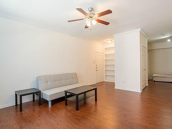 4th image of 2255 Braeswood Park Dr APT 171