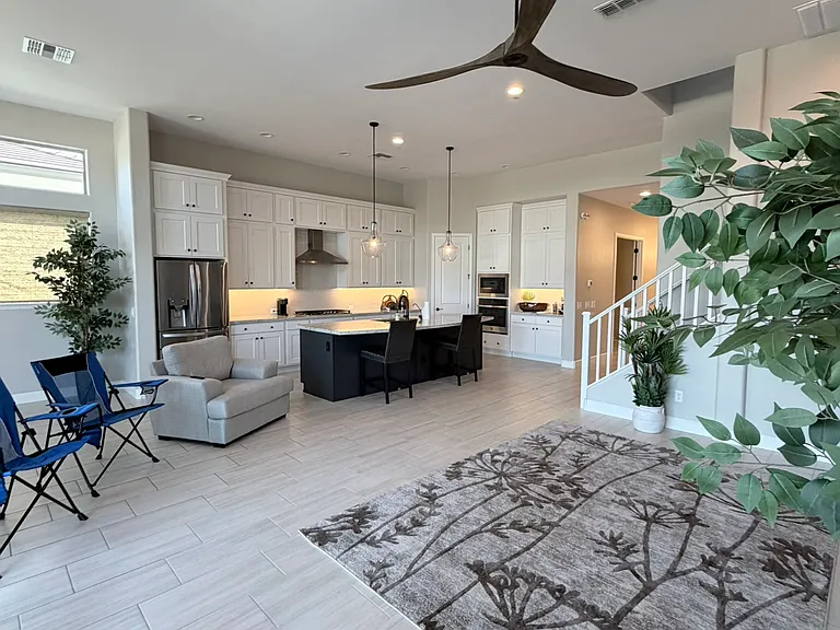 5169 N 207th Dr — Photo 22