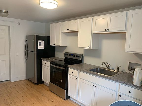 4th image of 18 Clark Ave #7