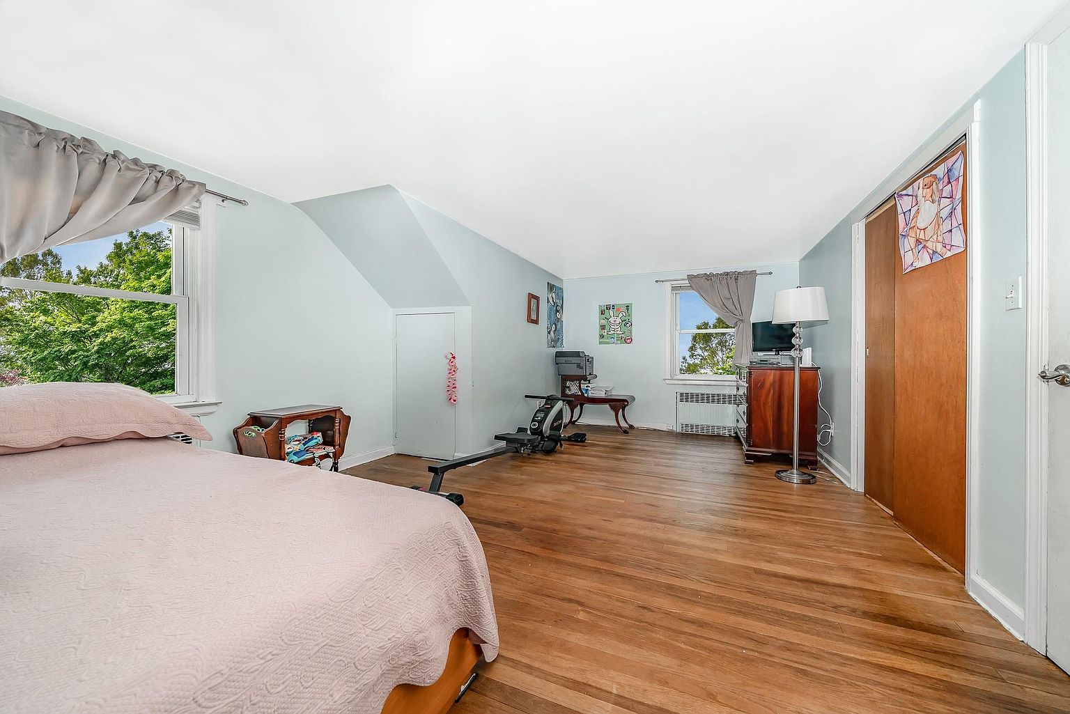 Property in a prime location with modern interiors