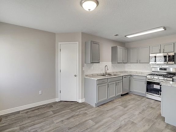 5th image of 7515 Desert Canyon Pl SW