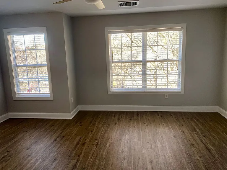 9050 Bayrose Cir — Photo 3