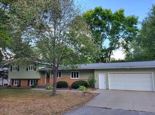 1117 W Onstad Dr, Marshfield, WI 54449