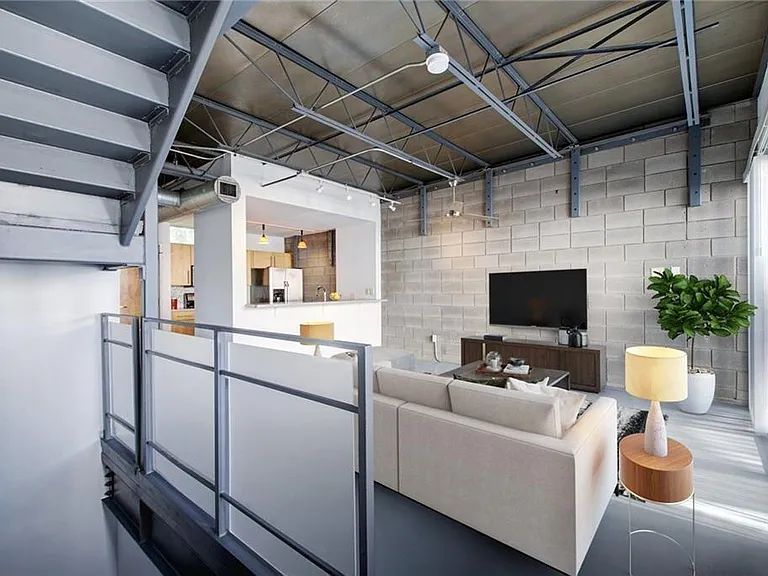 4801 S Congress Ave #P4 — Photo 5
