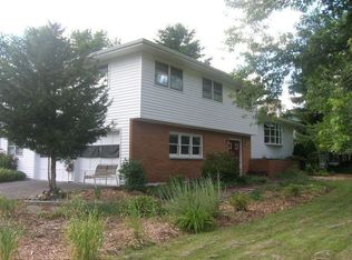 52 Pasture Ln, Poughkeepsie, NY 12603