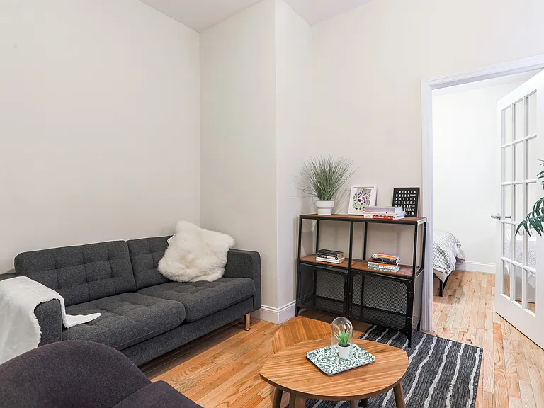 127 E 102nd St #1 — Photo 3