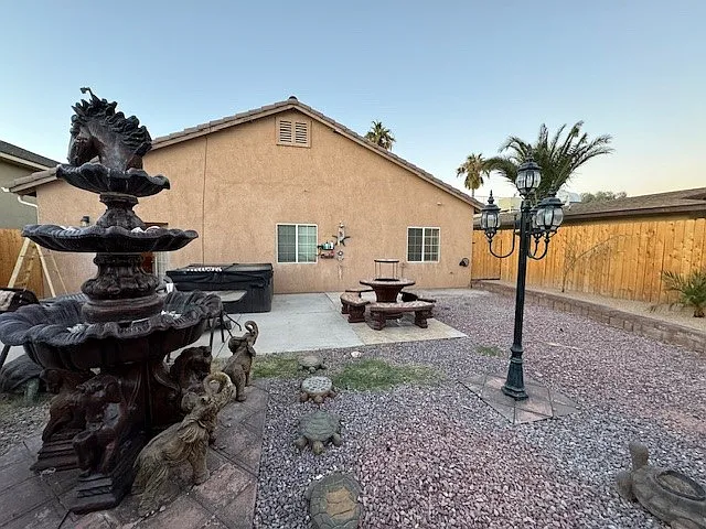 1486 Riverfront Dr — Photo 4