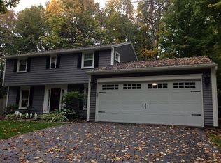 65 Nettlecreek Rd, Fairport, NY 14450