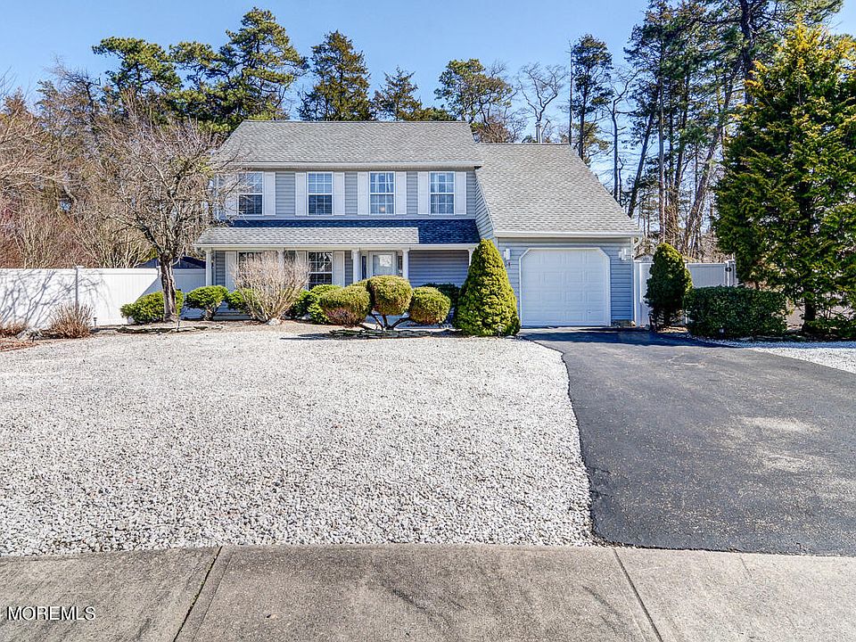 1st image of 73 Moonlight Court