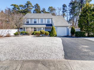 73 Moonlight Ct, Toms River, NJ 08753
