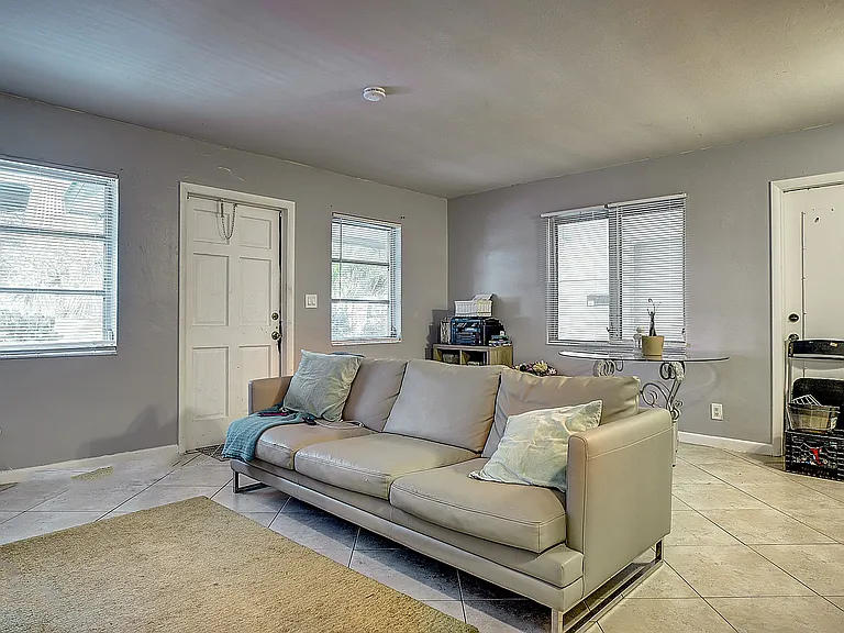 3860 NE 23rd Ave — Photo 14