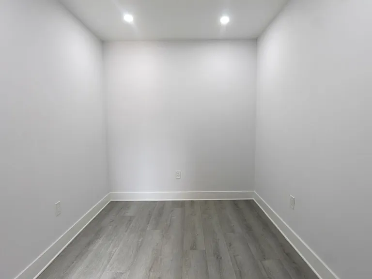 103 E Coulter St — Photo 23