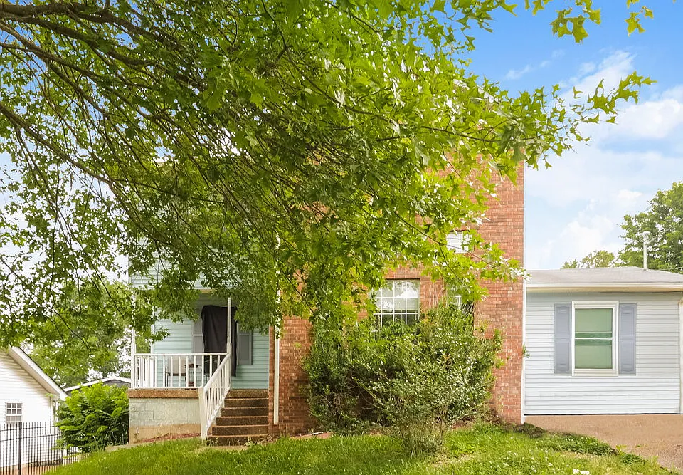 252 Ash Grove Dr
