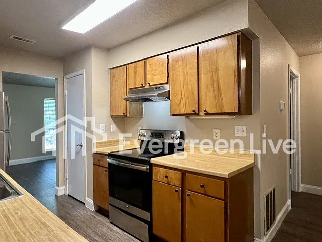 100 Swing Ct — Photo 7