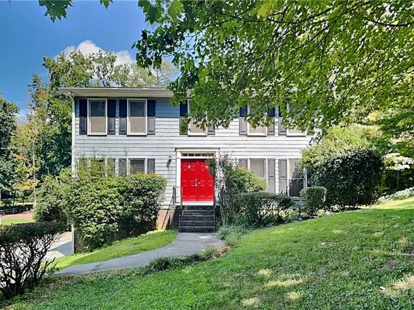 2990 Mountain Trce, Roswell, GA 30075