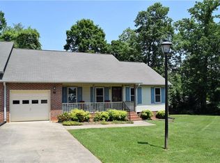 206 Forrest Oaks Dr, King, NC 27021