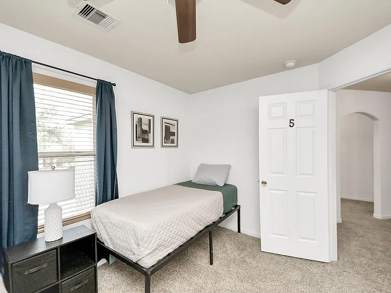 11754 Green Coral Dr — Photo 32
