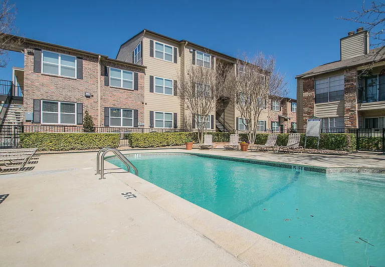 Hunters Court Swimming Pool