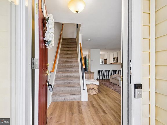 2nd image of 1431 Nestlewood Ct