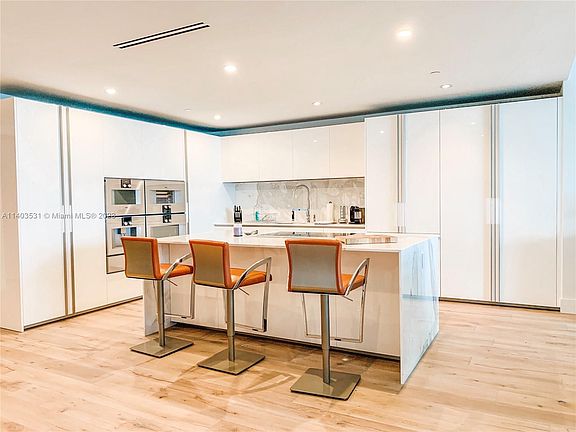 4th image of 10203 Collins Ave Unit 402
