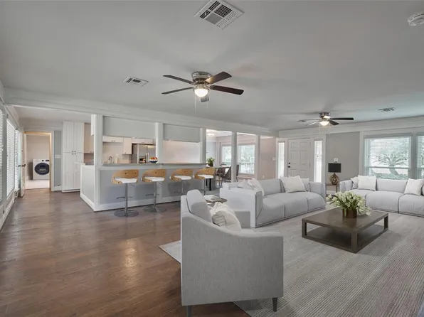 2211 Roman Forest Blvd, New Caney, TX 77357