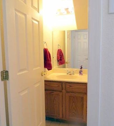 5th image of 530 Venezia Way