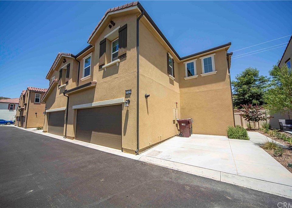 1st image of 27411 Bella Ln
