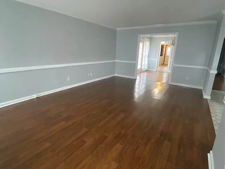 3050 Sutton Dr — Photo 3