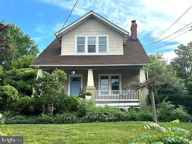4608 W Virginia Ave — Photo 1
