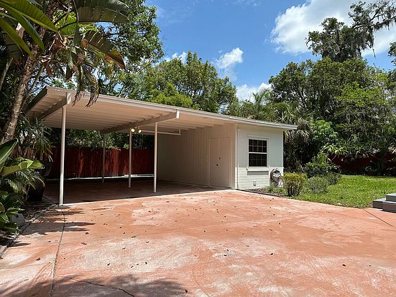 3rd image of 523 Ramona Ln